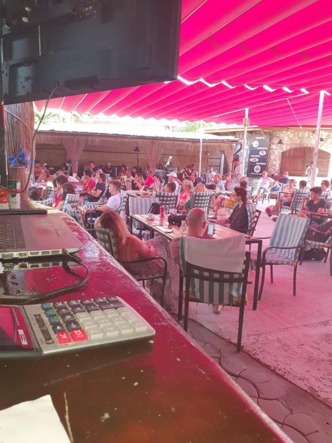 Hotel Famagusta Vama Veche Zewnętrze zdjęcie